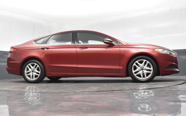 2016 Ford Fusion SE photo 18