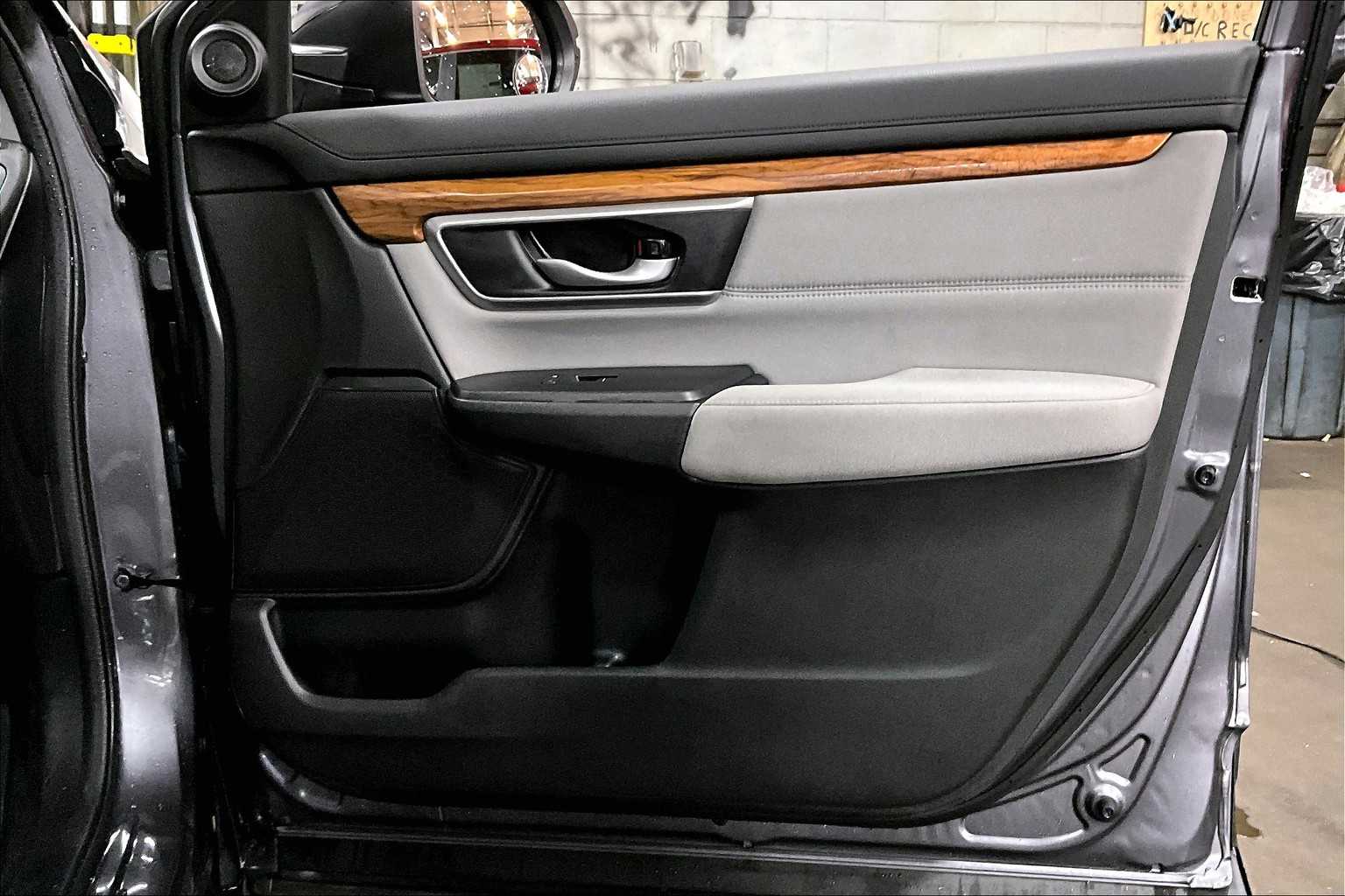 2020 Honda CR-V EX photo 18