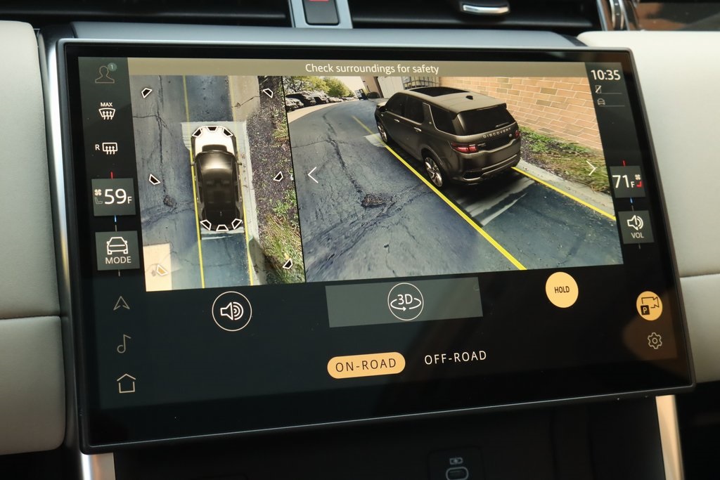 2025 Land Rover Discovery Sport S photo 17