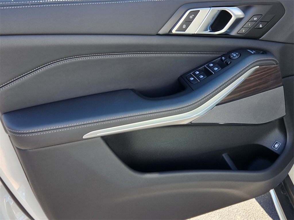 2026 Bmw X5 xDrive50e photo 8