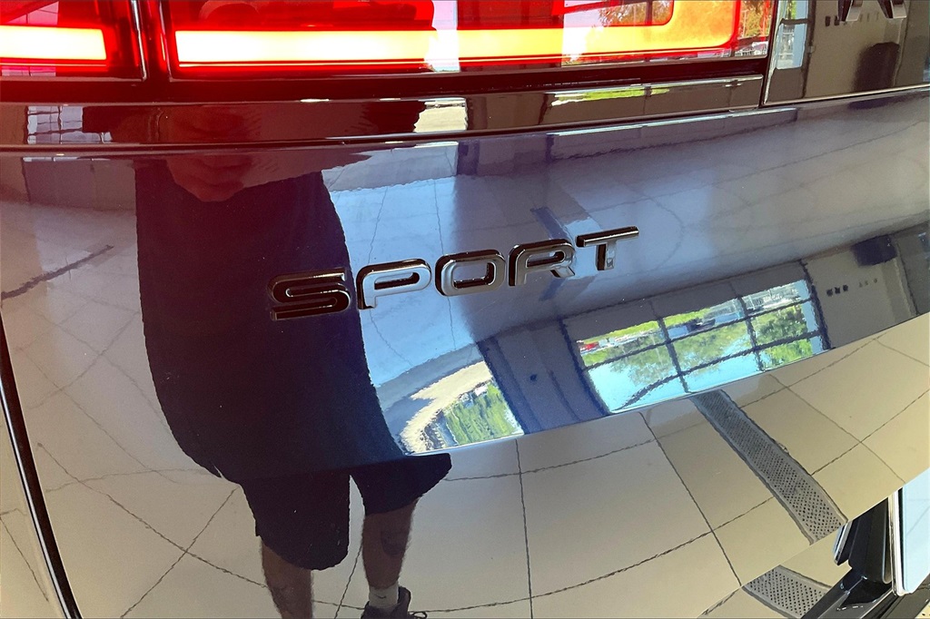 2025 Land Rover Range Rover Sport Autobiography PHEV photo 10