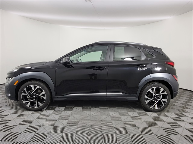 2022 Hyundai Kona Limited photo 2