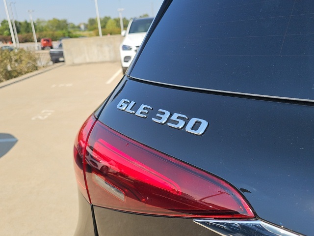 2025 Mercedes Benz GLE 350 4MATIC photo 4