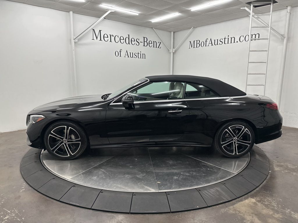 2026 Mercedes Benz CLE 300 4MATIC Cabriolet photo 3