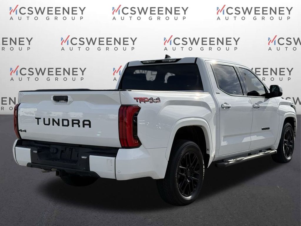 2022 Toyota Tundra TRD photo 5