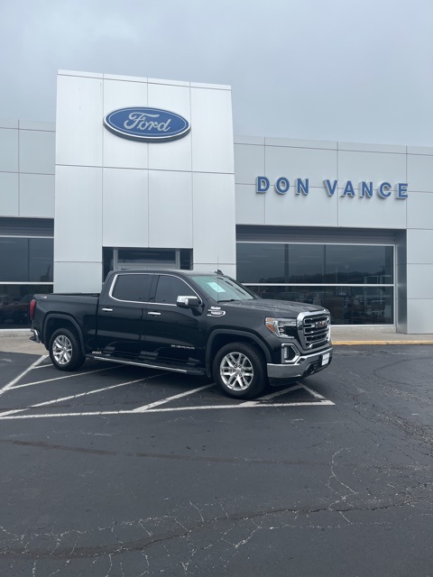 2019 GMC Sierra 1500 SLT's photo