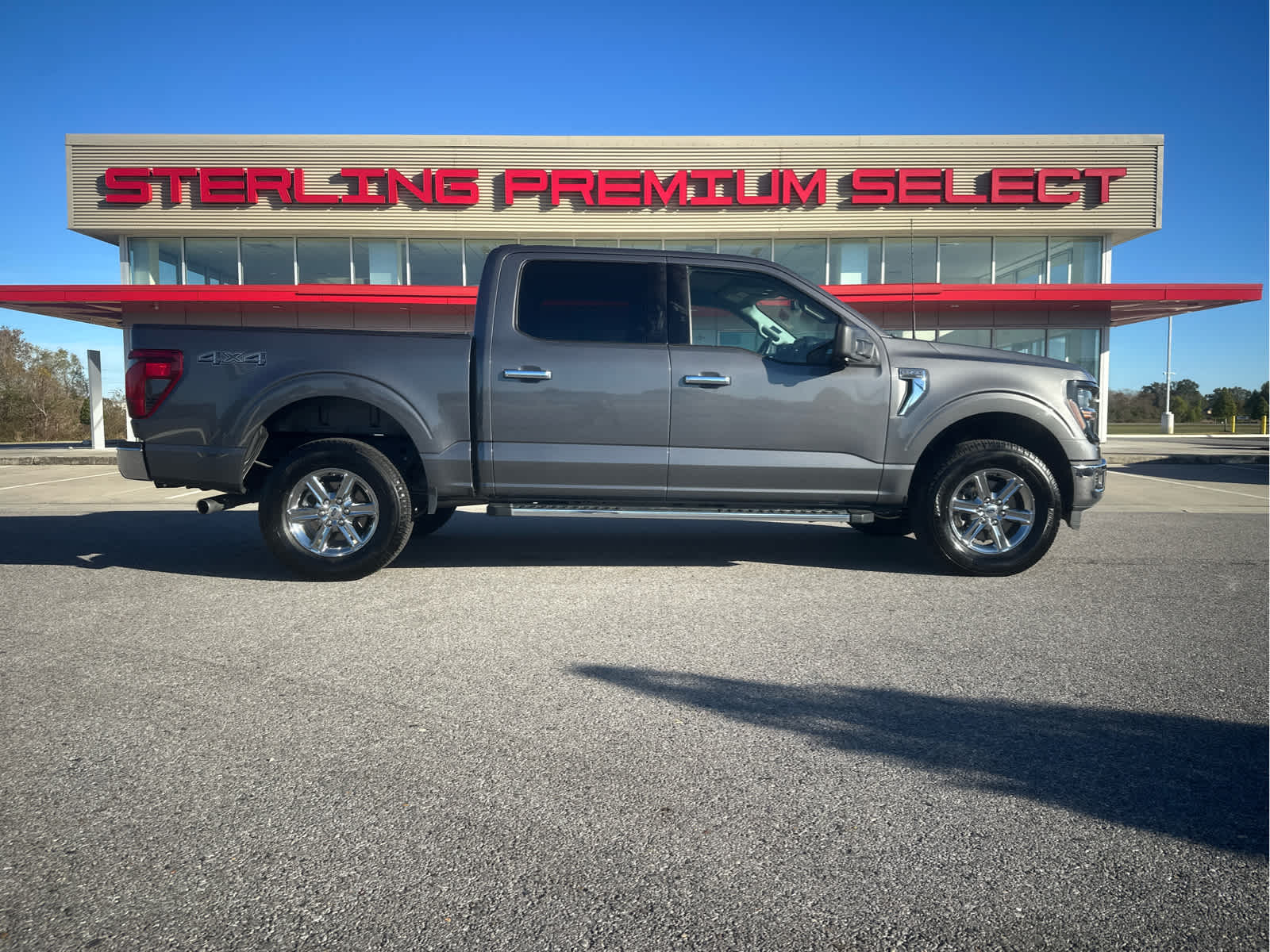 2024 Ford F-150 XLT's photo