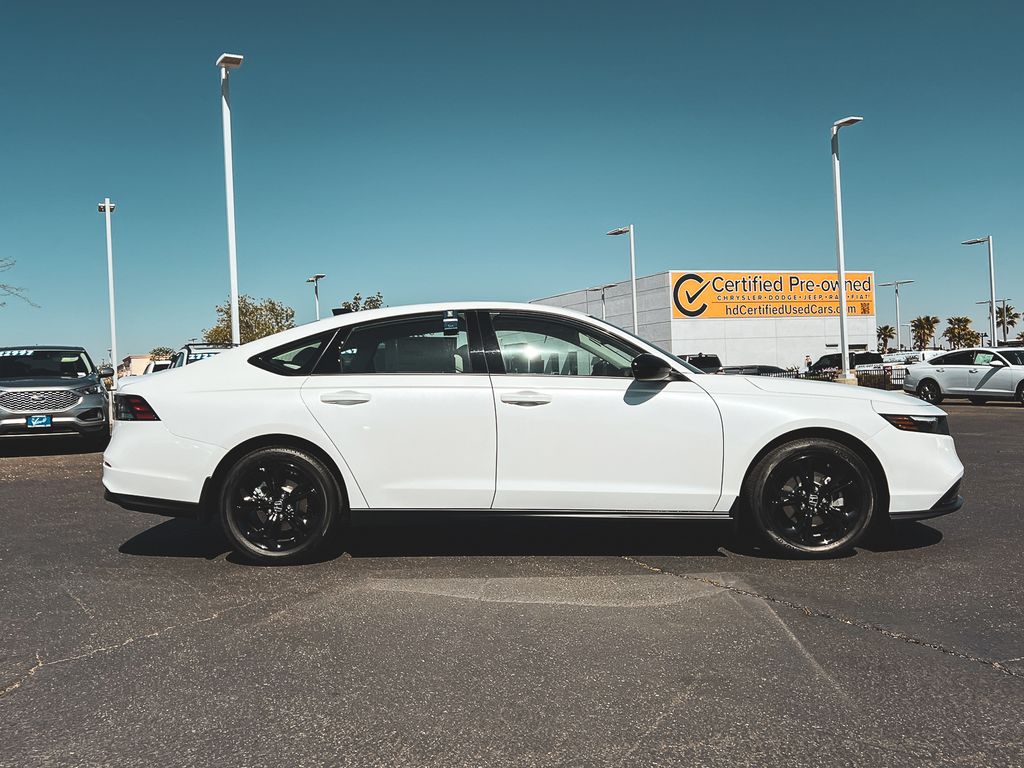 2025 Honda Accord 1.5T SE photo 8