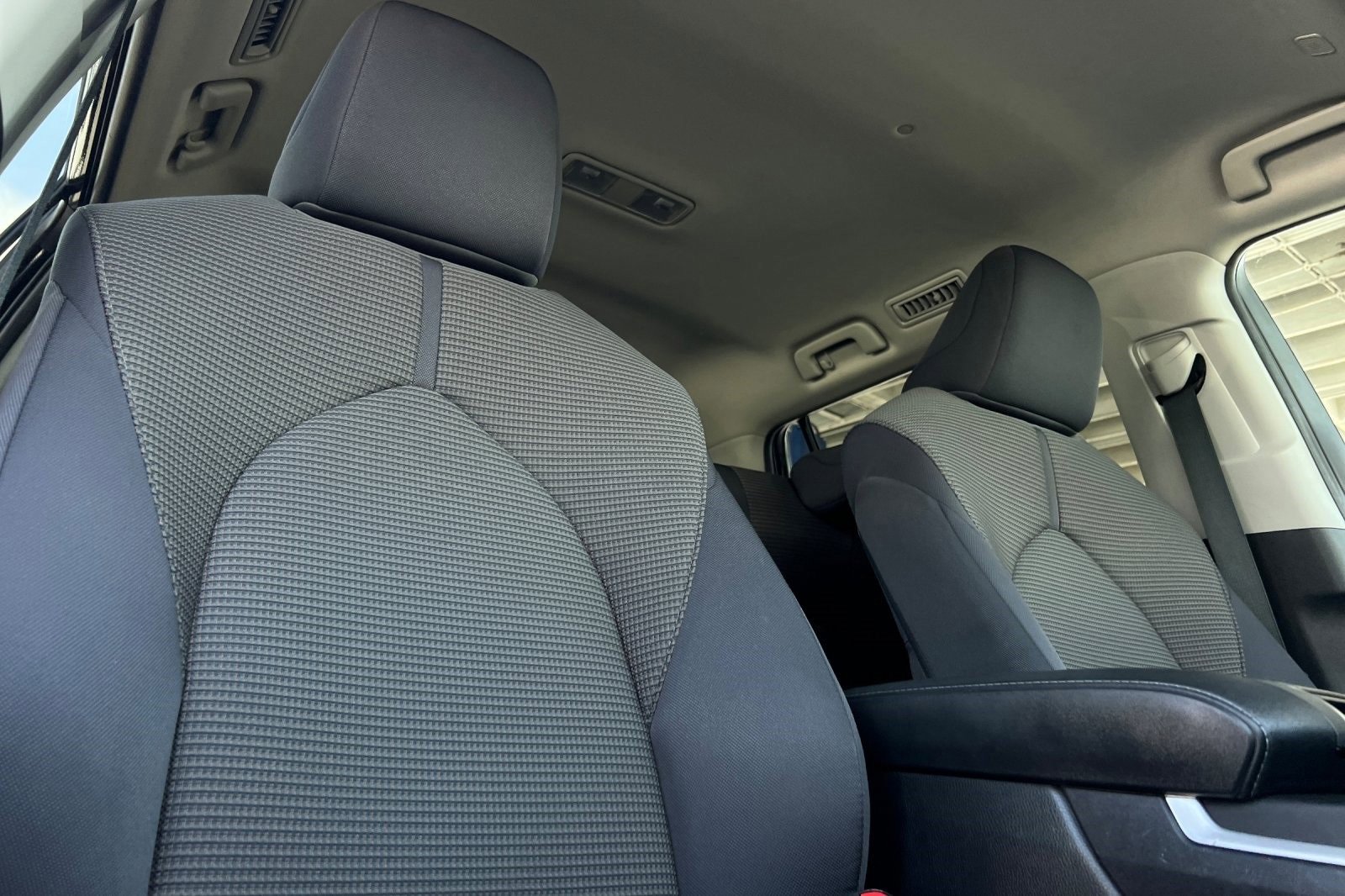 2023 Toyota Highlander L photo 19