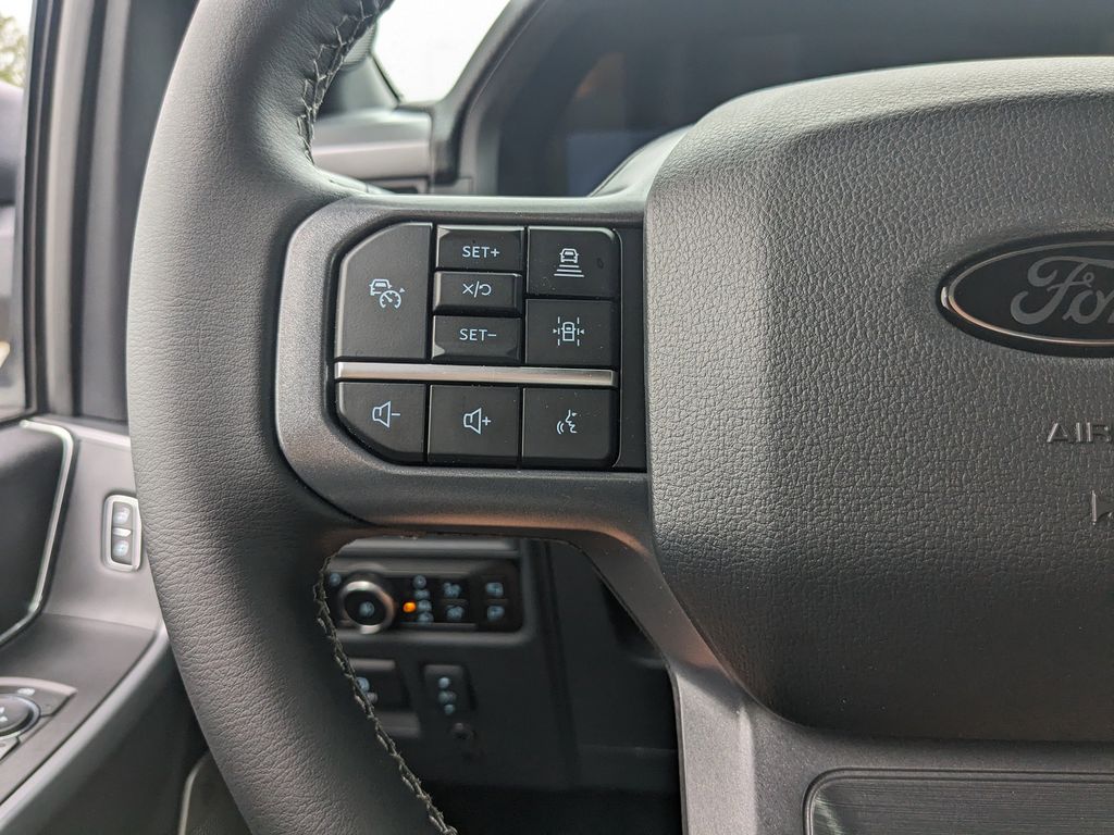 2025 Ford F-150 XLT photo 29