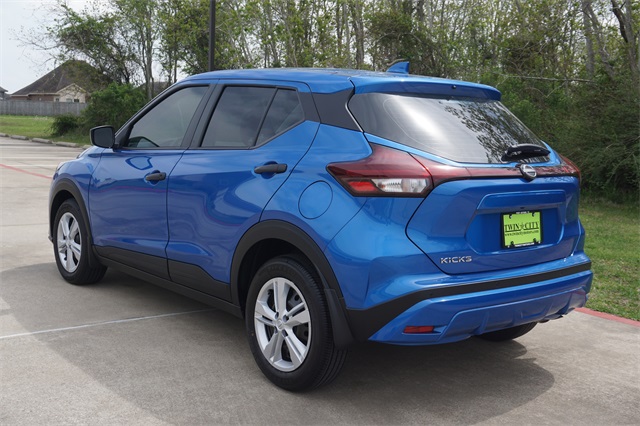 2025 Nissan Kicks Play S photo 4