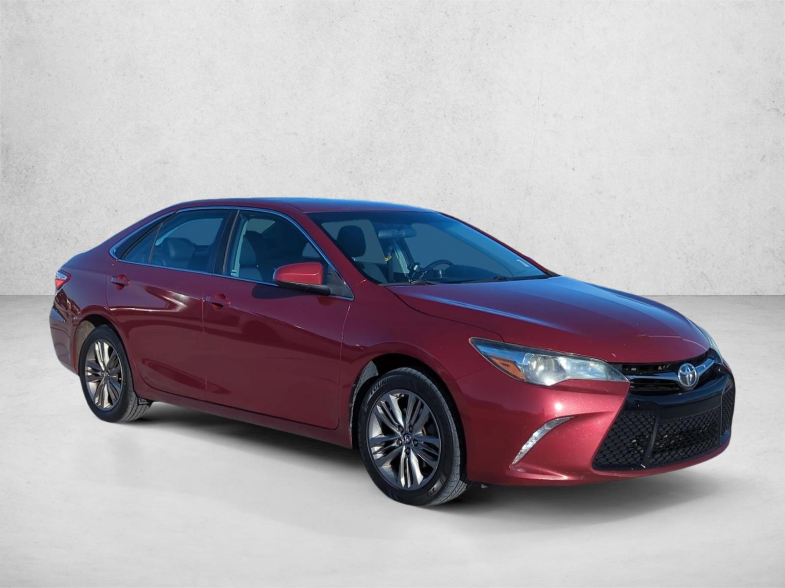2017 Toyota Camry SE photo 3