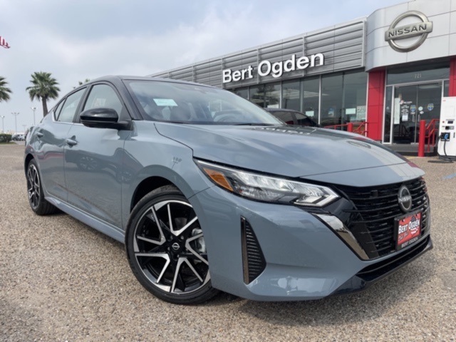 2025 Nissan Sentra SR's photo