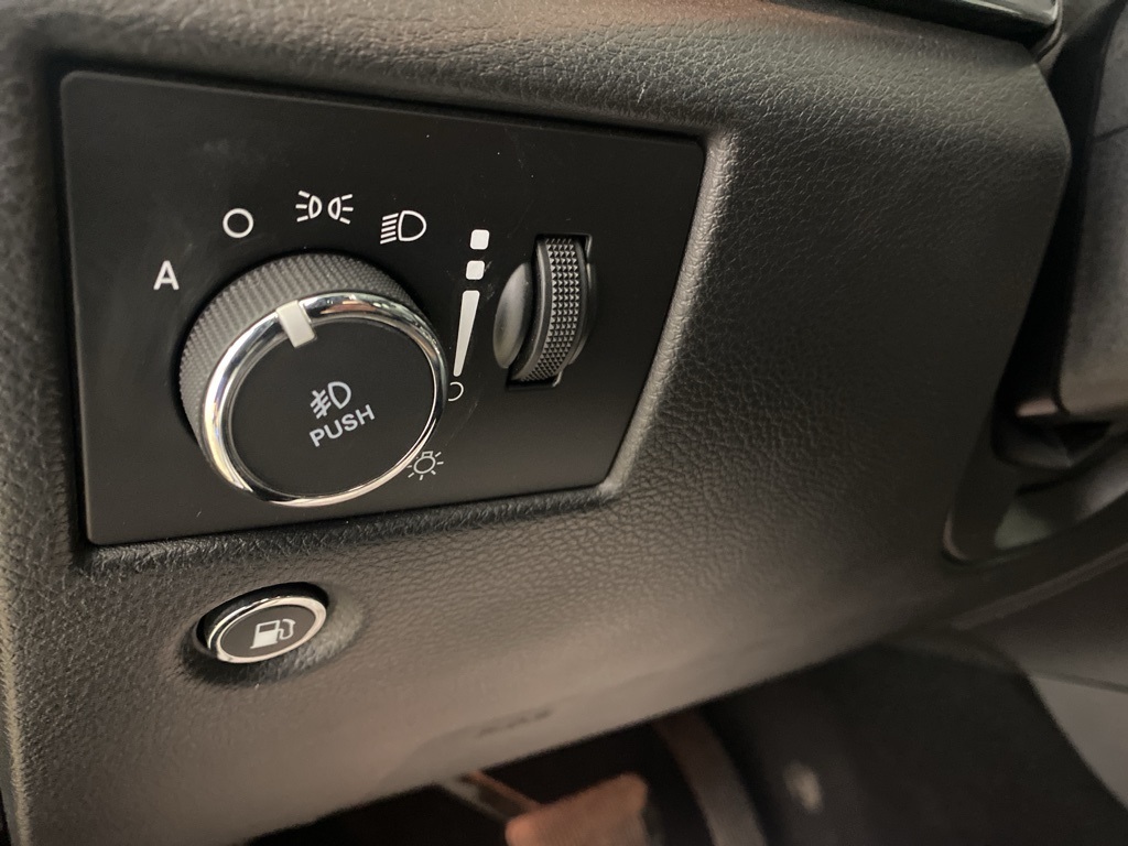 2019 Jeep Grand Cherokee Limited photo 24
