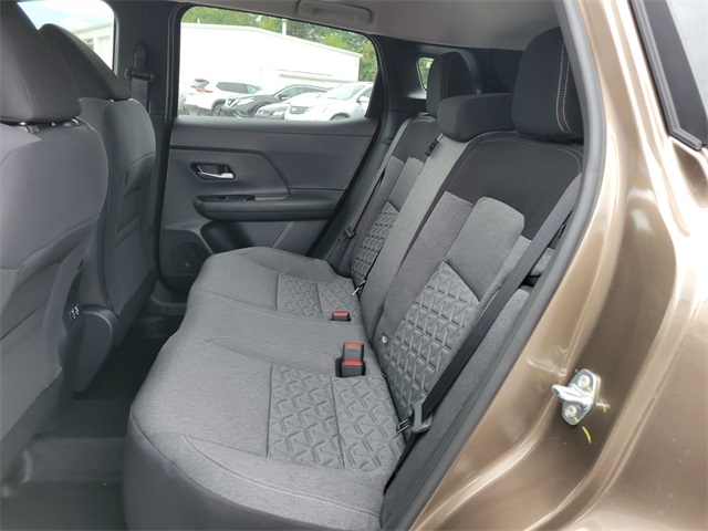 2025 Nissan Kicks SV photo 15