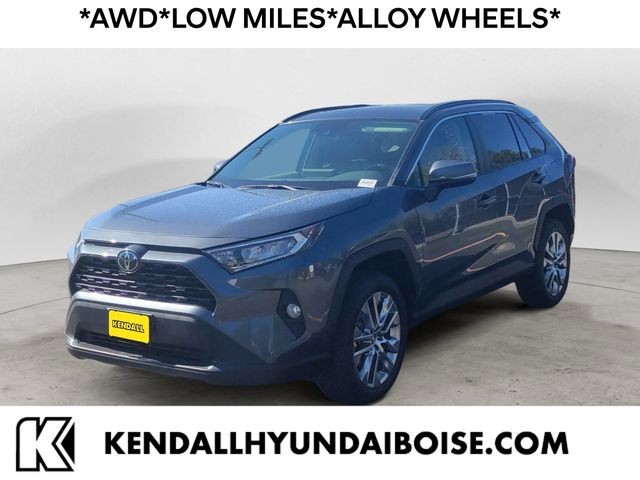 2021 Toyota RAV4 XLE Premium's photo