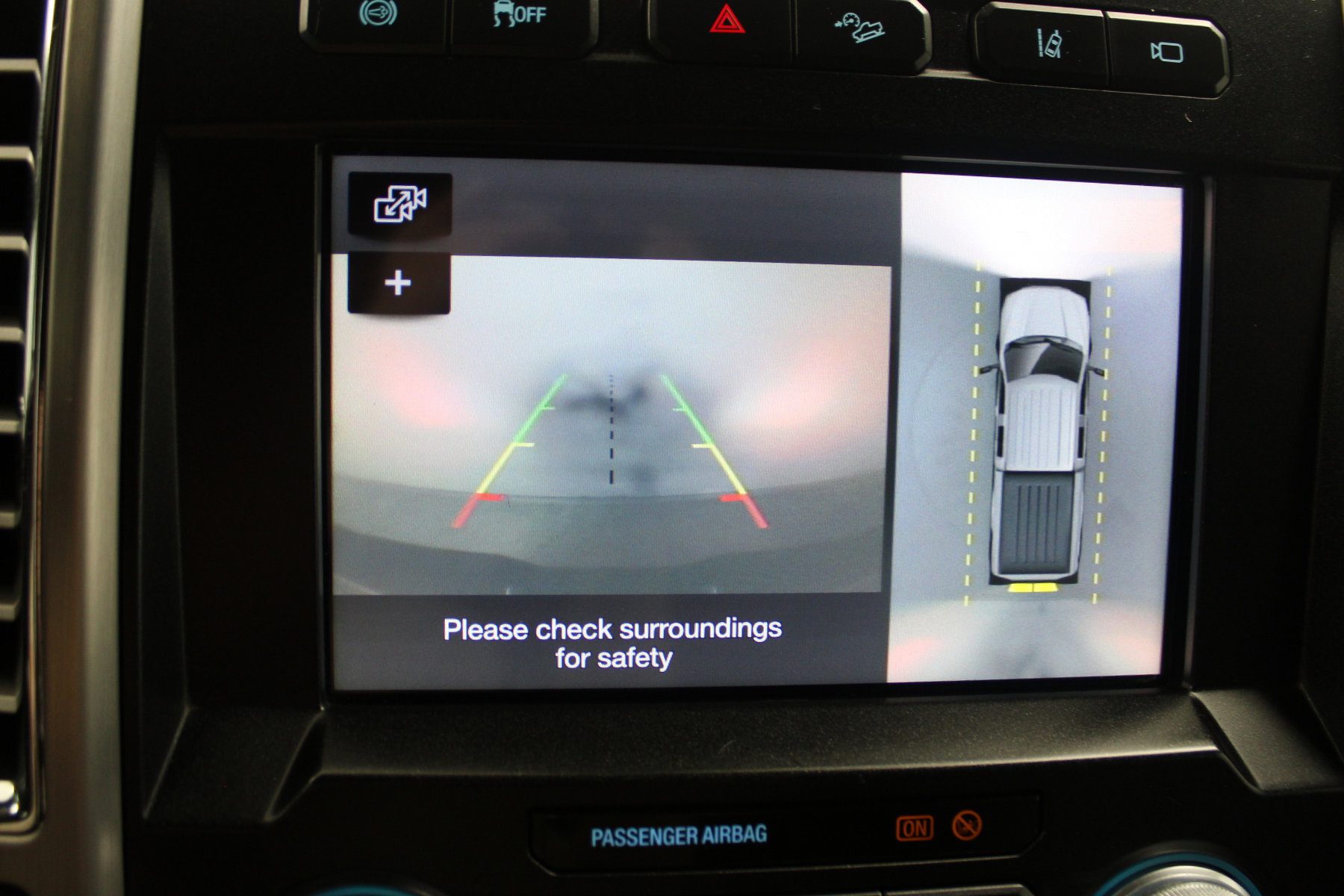 2017 Ford F-250 Platinum photo 3