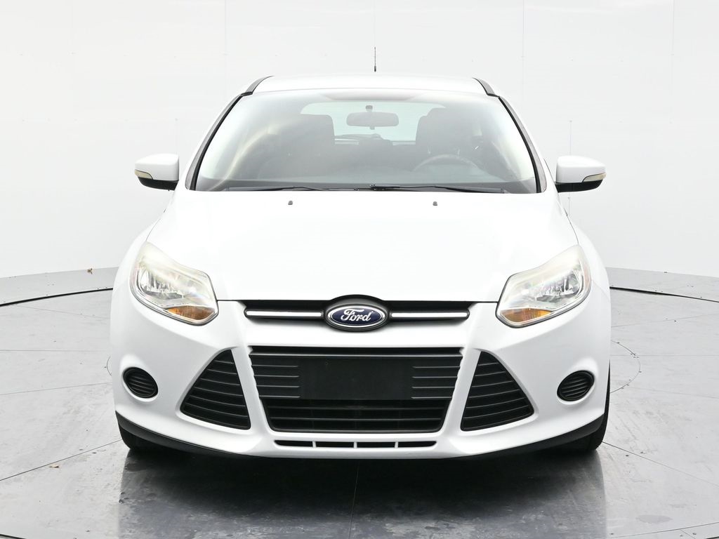 2014 Ford Focus SE photo 2
