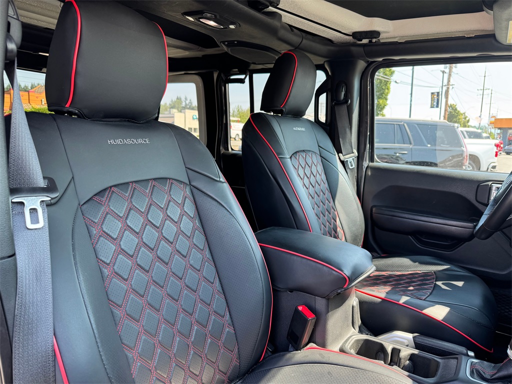 2018 Jeep Wrangler Unlimited Rubicon photo 4