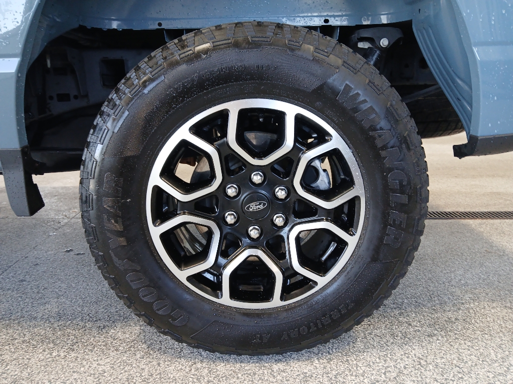 2023 Ford F-150 XLT photo 9