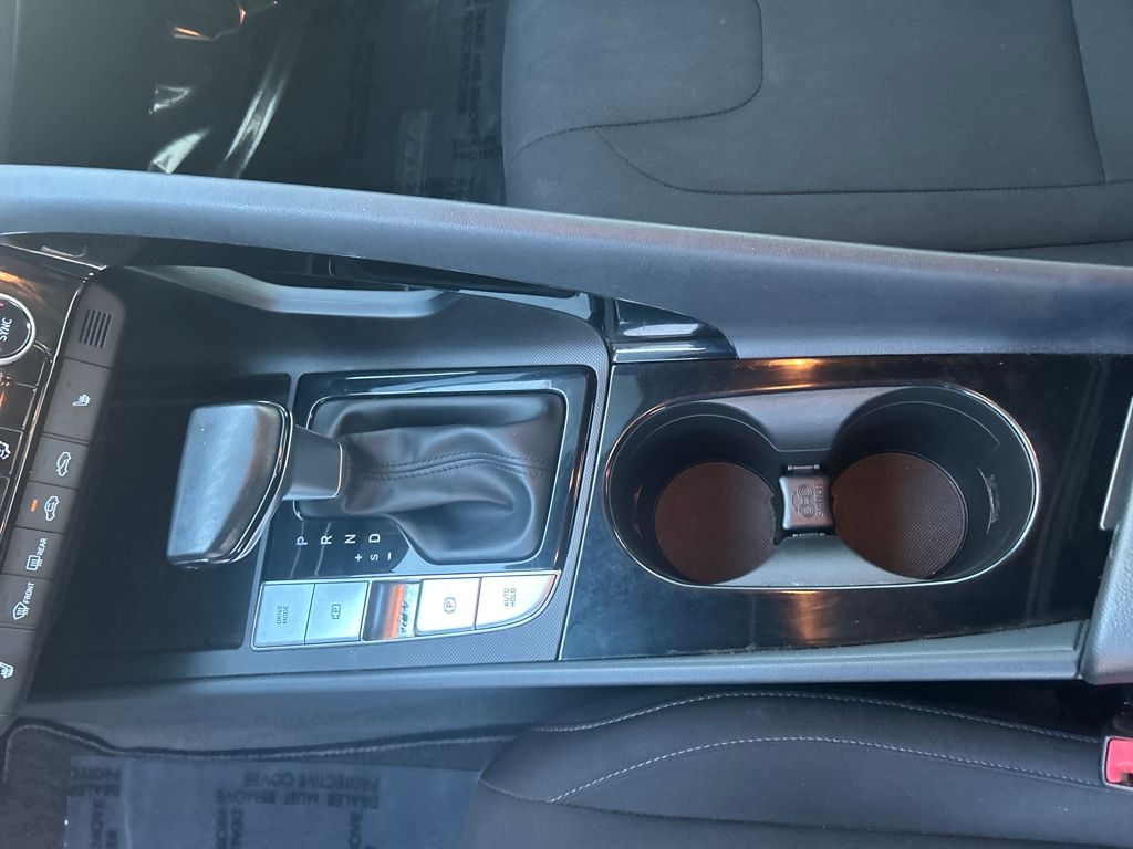 2022 Hyundai Elantra SEL Convenience photo 13