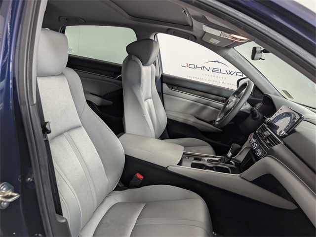 2019 Honda Accord EX photo 21