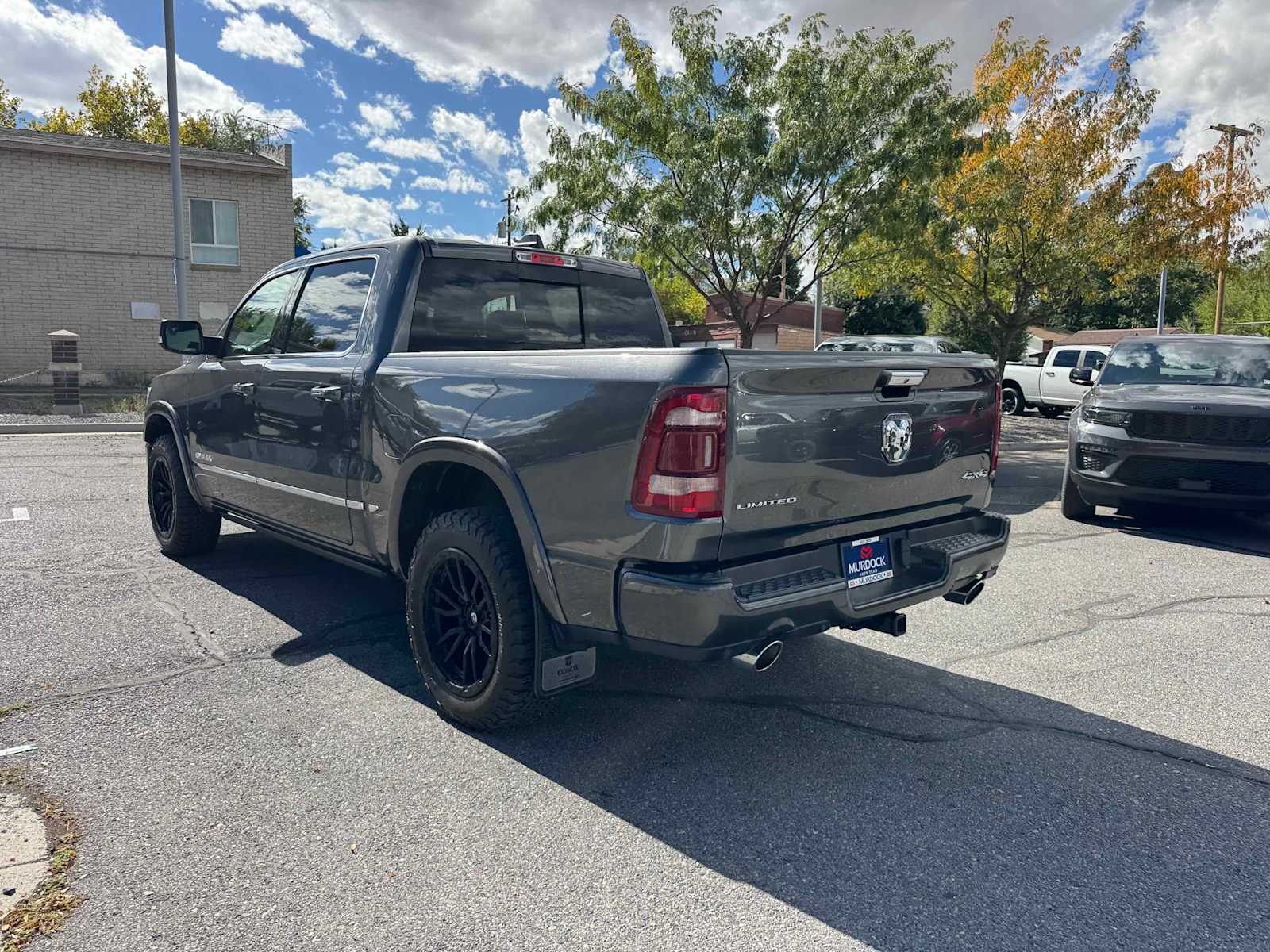 2022 Ram 1500 Limited photo 2