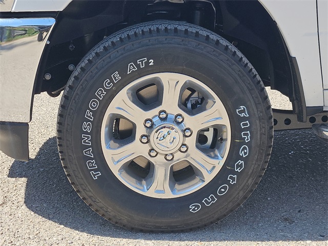 2025 Ram 2500 Big Horn photo 9