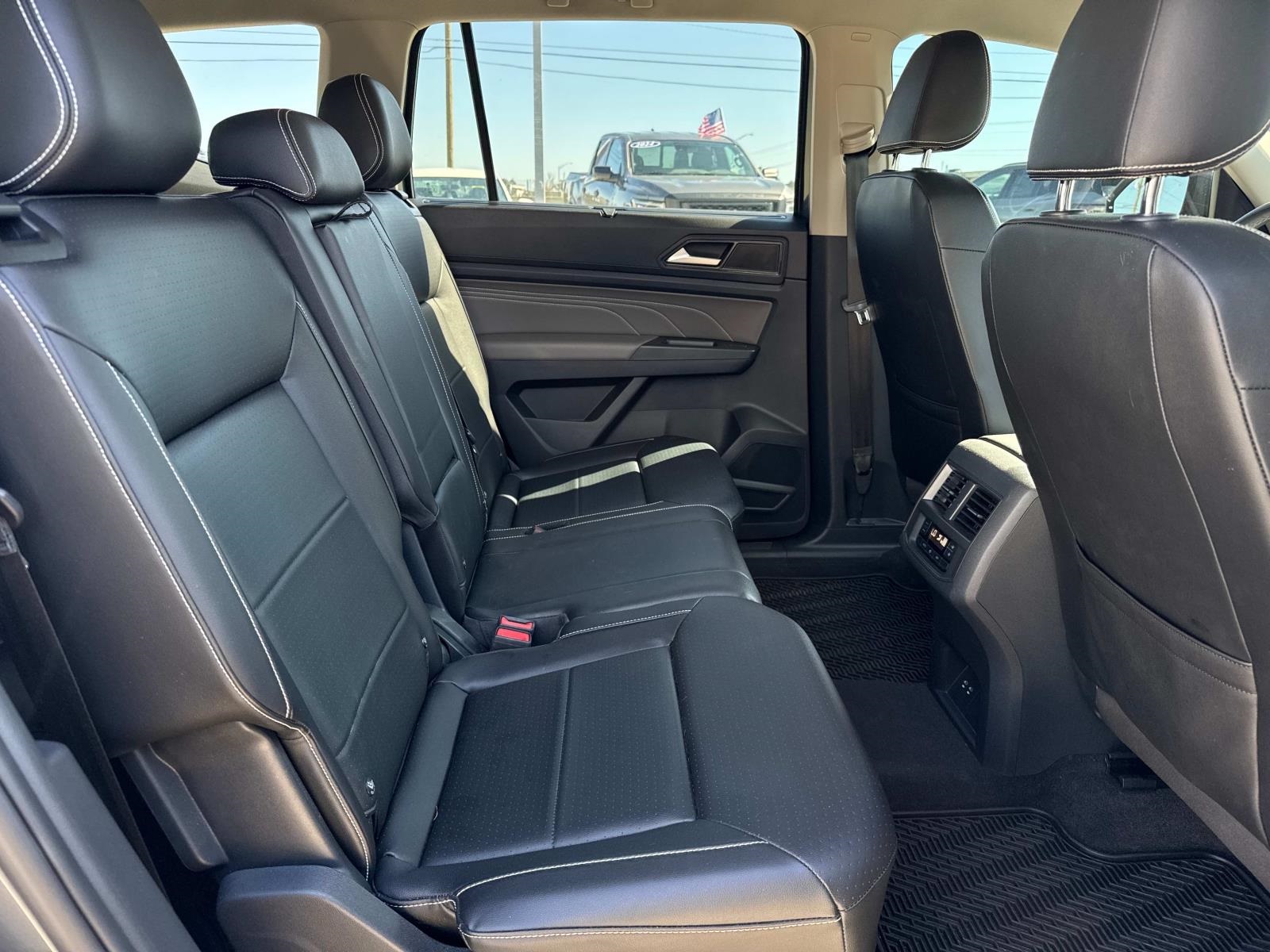 2022 Volkswagen Atlas V6 SE Technology photo 9