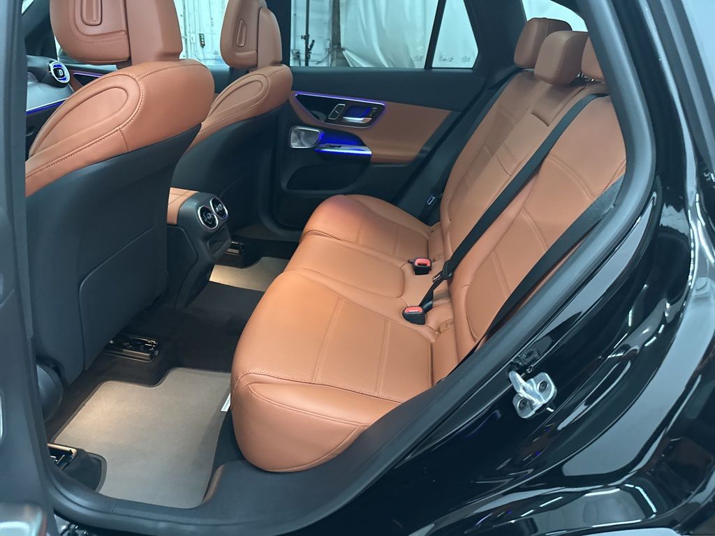 2026 Mercedes Benz GLC 300 photo 21