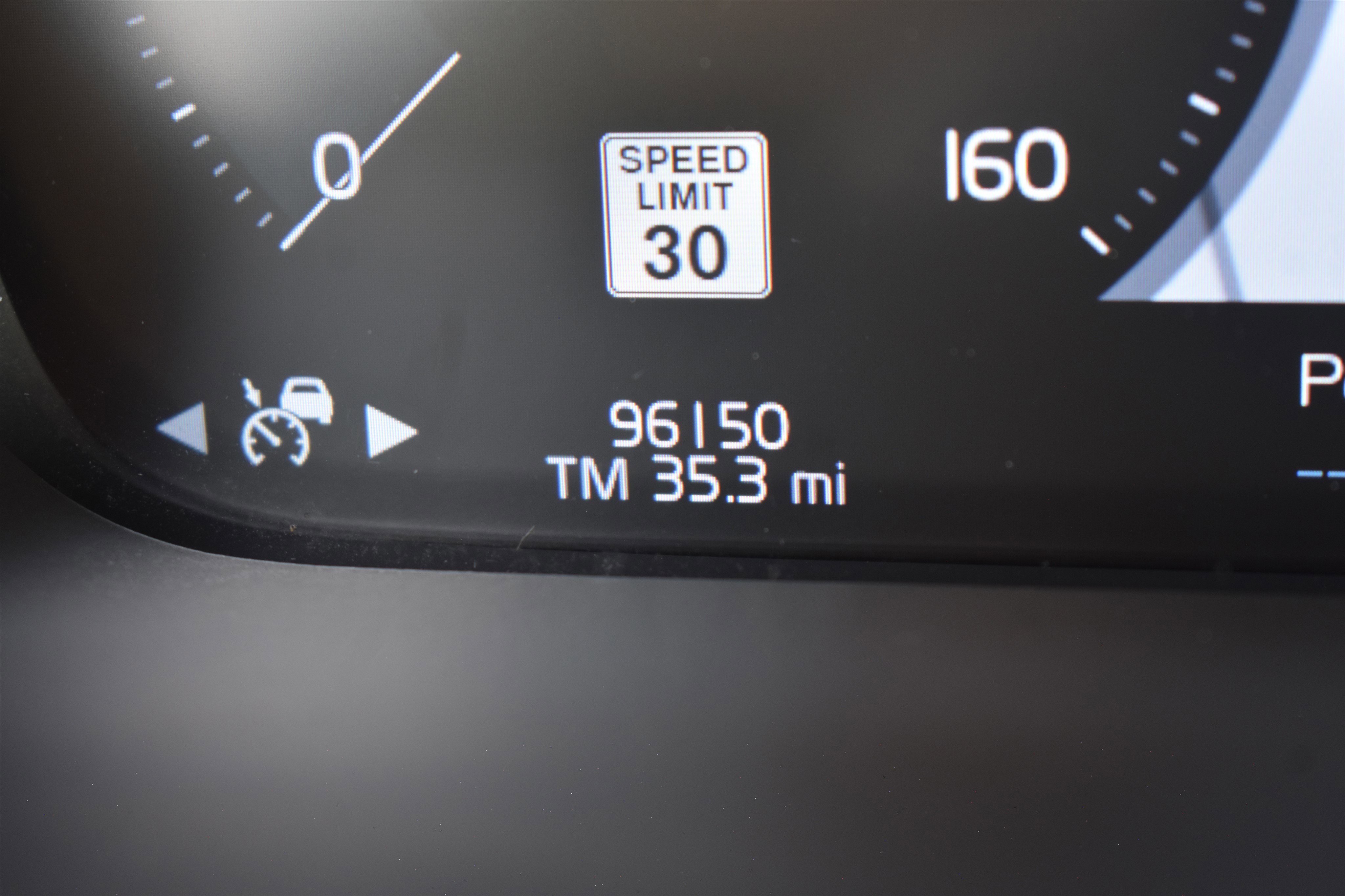 2022 Volvo XC90 T6 Momentum AWD photo 15