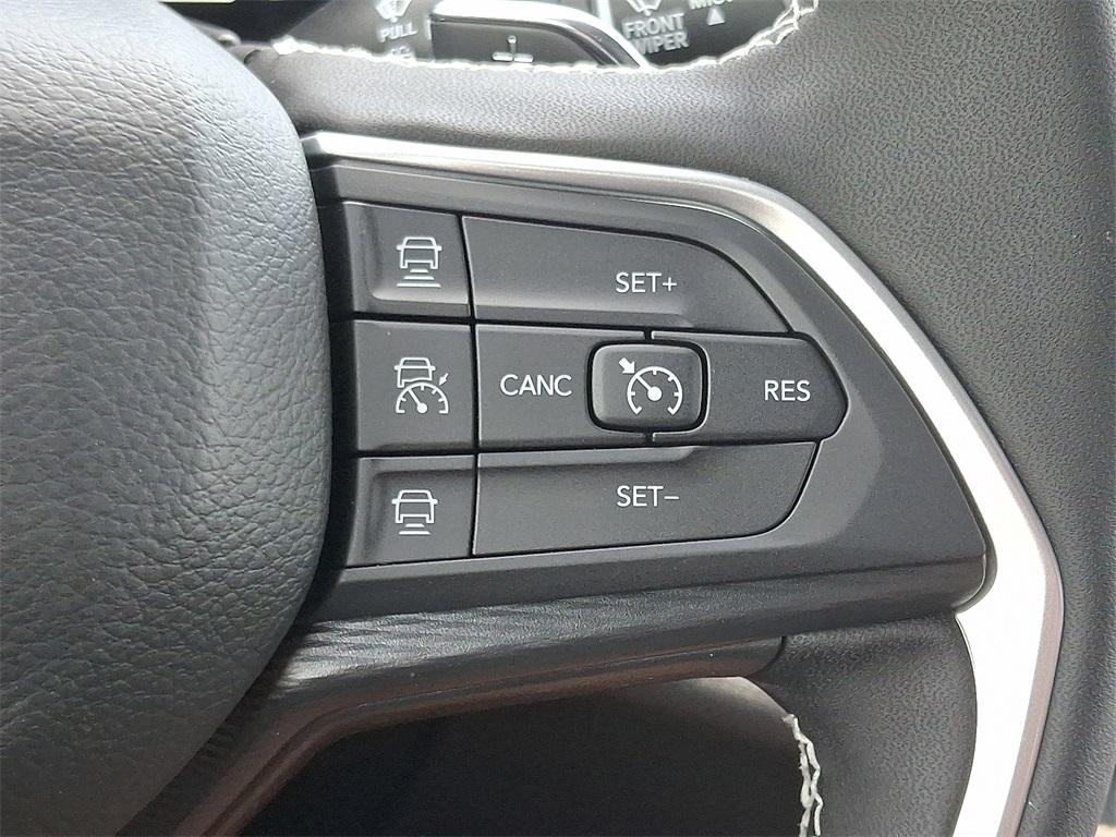 2025 Jeep Grand Cherokee Altitude photo 20
