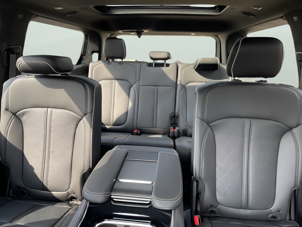 2025 Jeep Grand Wagoneer II photo 46