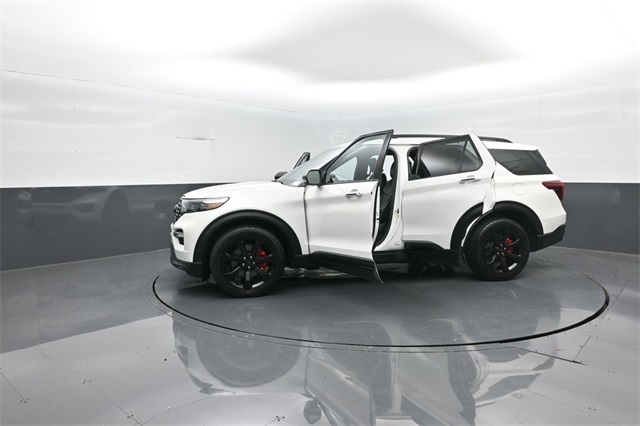 2022 Ford Explorer ST photo 37