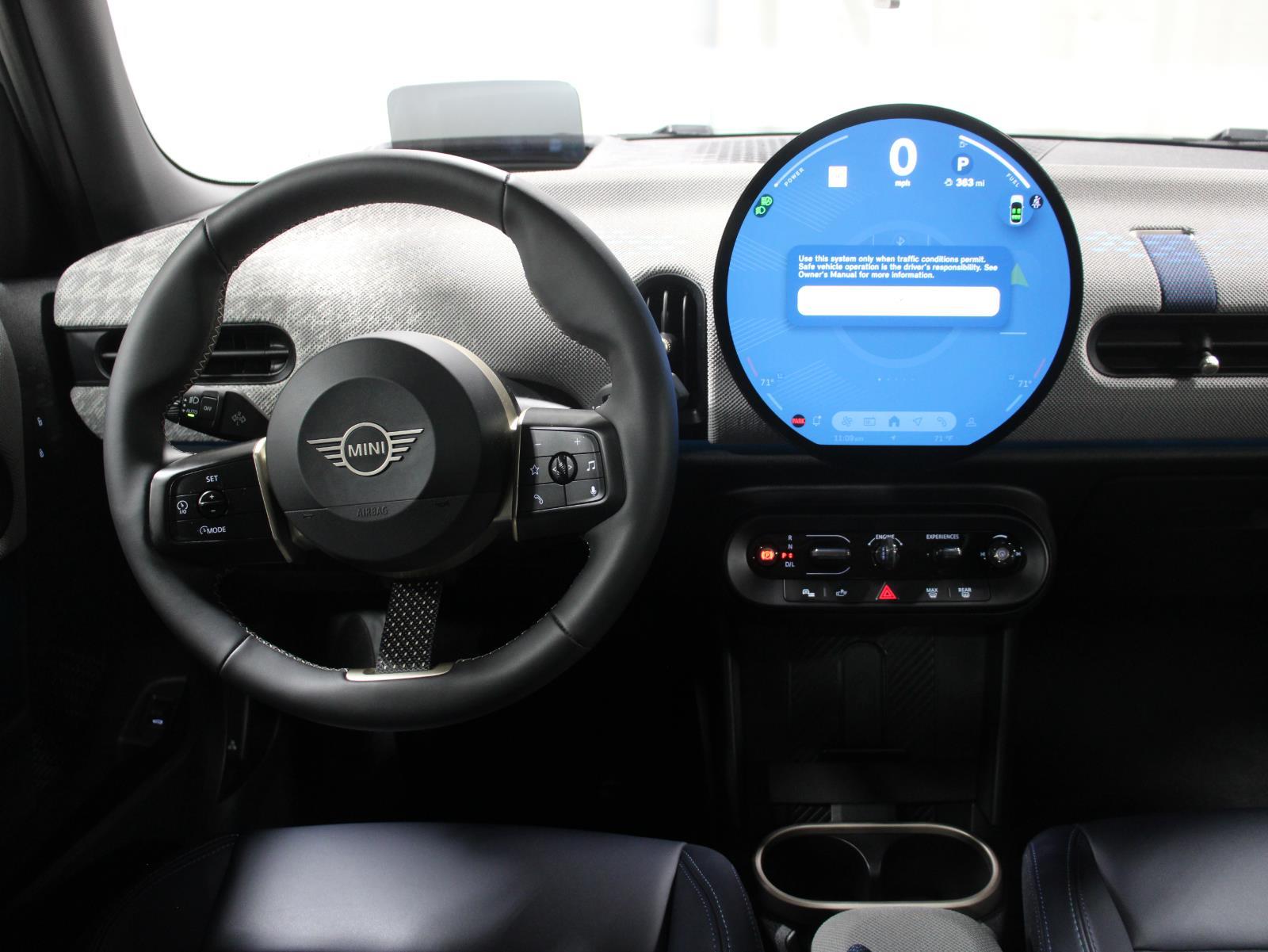 2025 Mini Cooper 4 Door Hardtop S photo 2