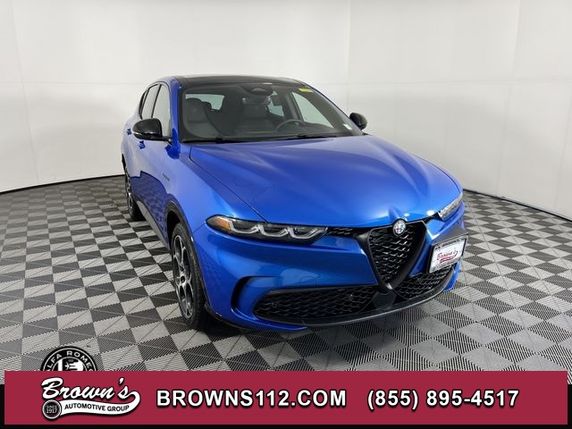 2025 Alfa Romeo Tonale Base