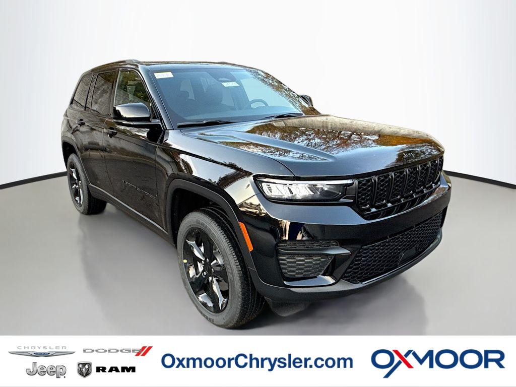 2025 Jeep Grand Cherokee Altitude's photo