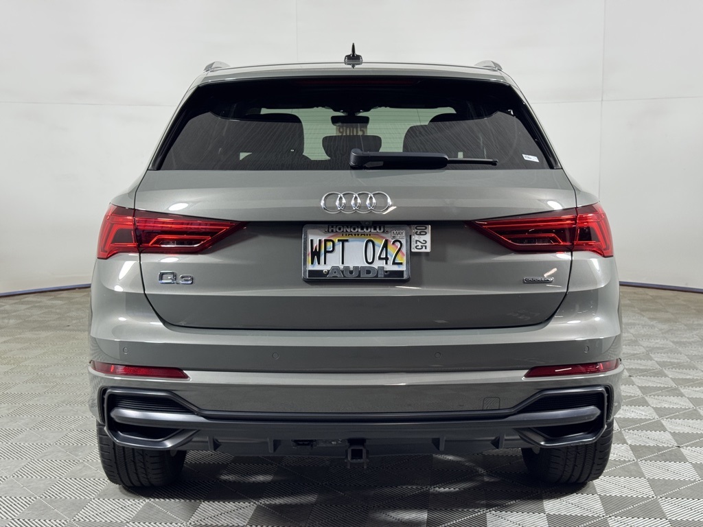 2022 Audi Q3 S line Premium photo 4