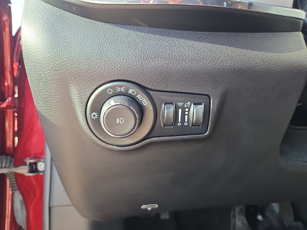 2022 Jeep Compass Limited photo 12