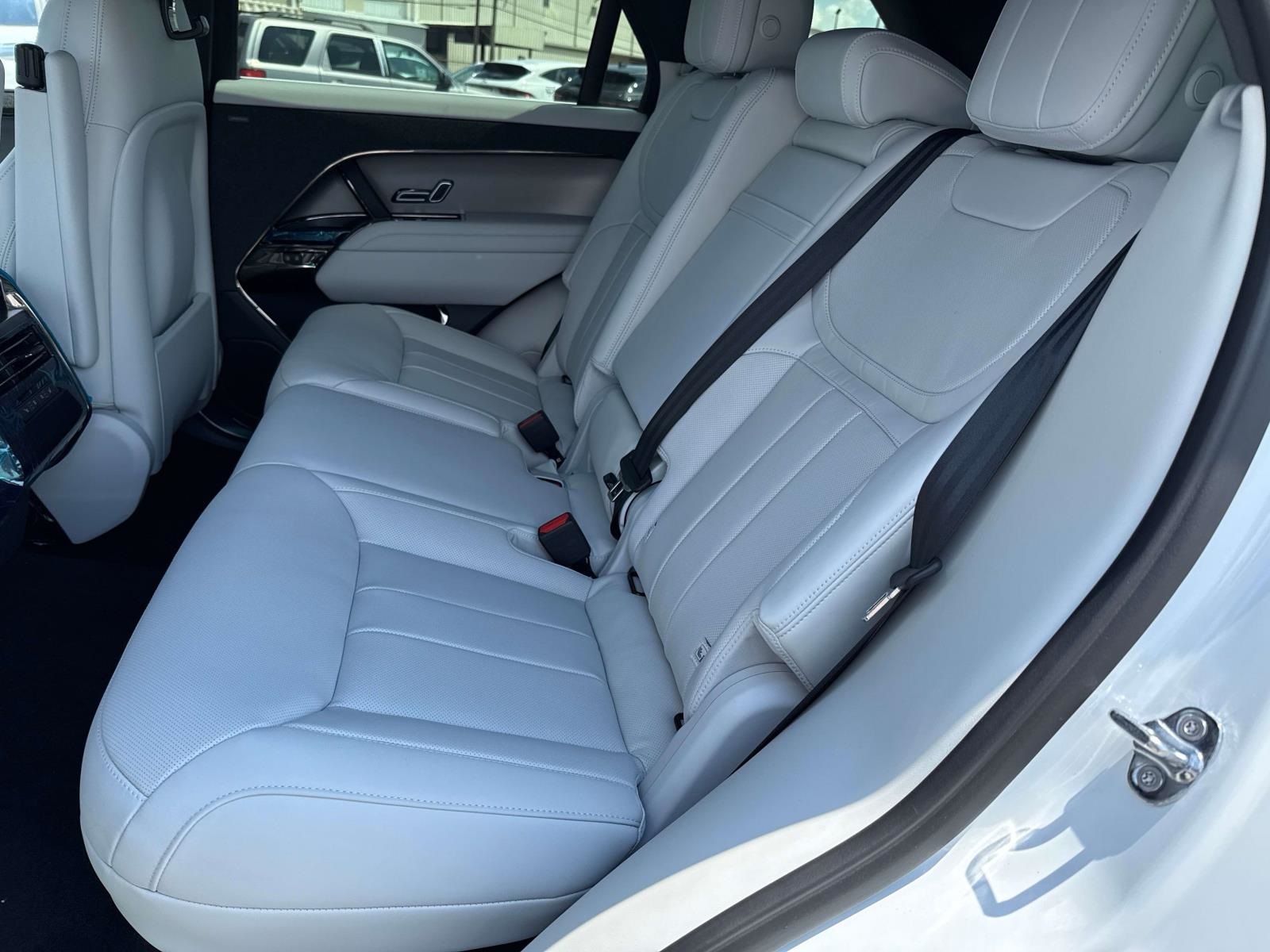 2025 Land Rover Range Rover Sport SE photo 7