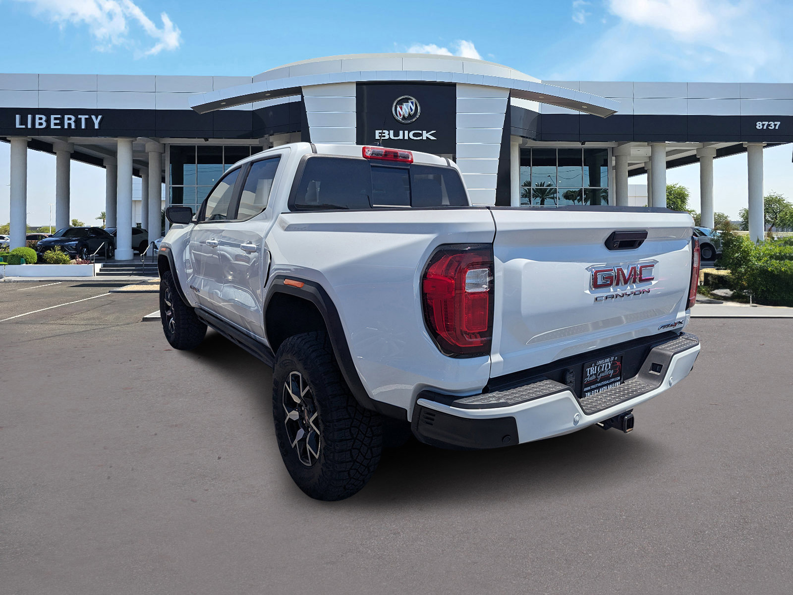 2024 Gmc Canyon AT4 photo 3