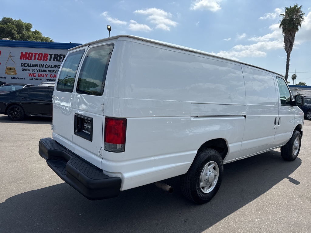 2013 Ford E-250 photo 3