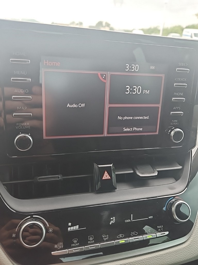 2020 Toyota Corolla L photo 3