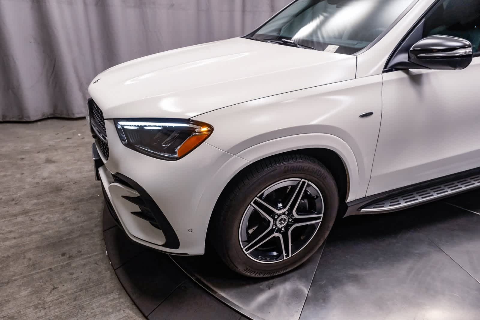 2025 Mercedes Benz GLE 450e 4MATIC photo 10