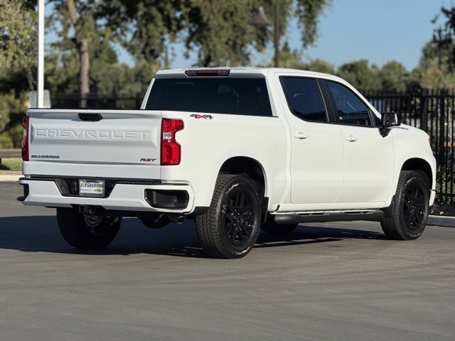 2025 Chevrolet Silverado 1500 RST photo 3
