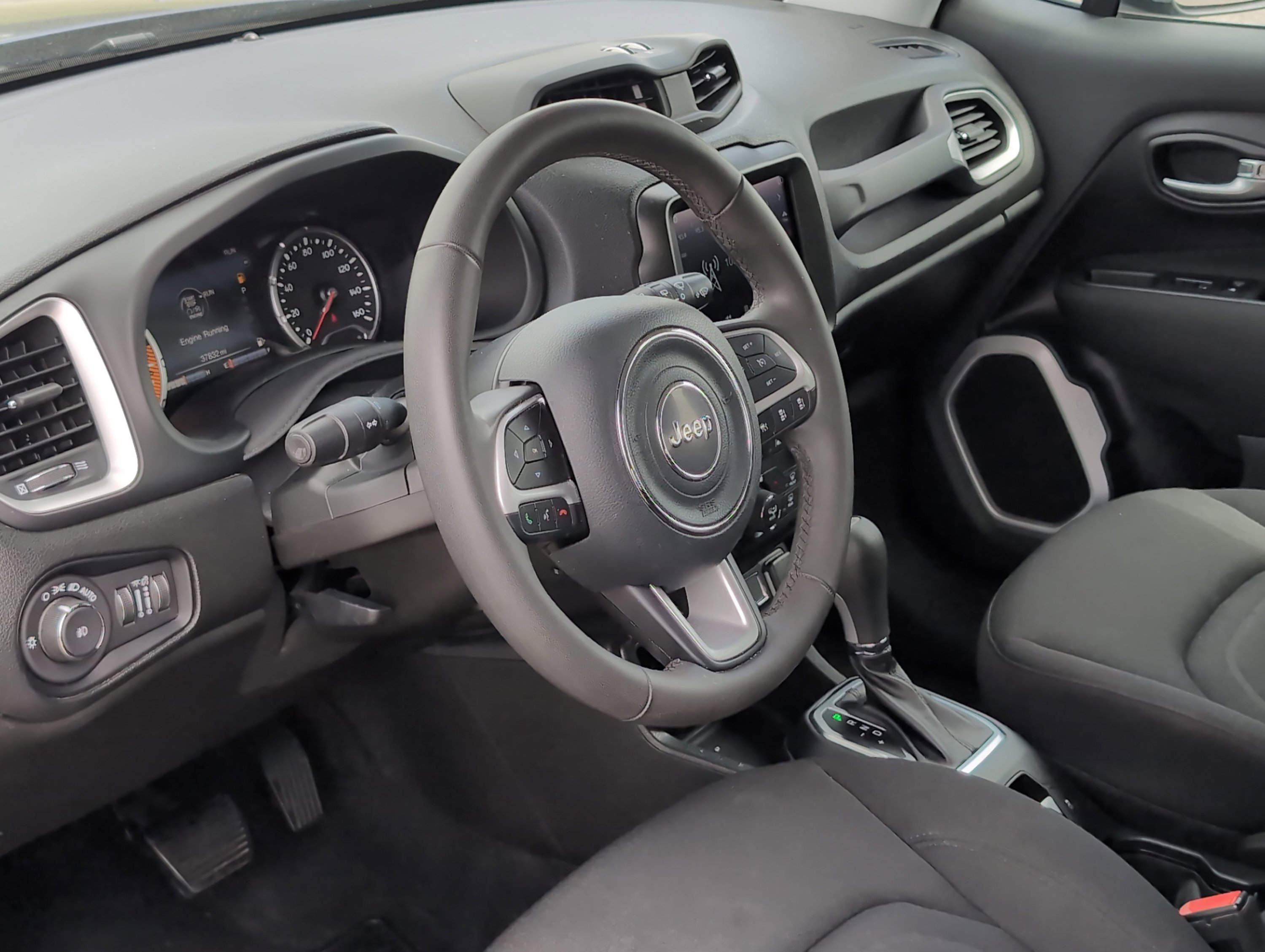 2021 Jeep Renegade Latitude photo 15