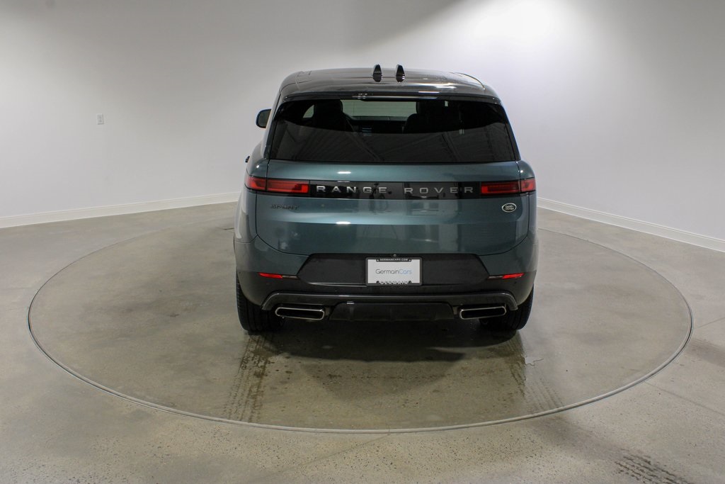 2023 Land Rover Range Rover Sport SE photo 4