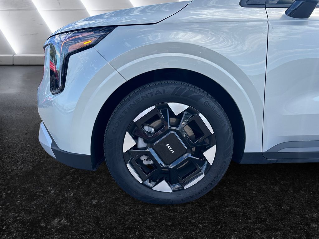 2025 Kia Carnival EX photo 26