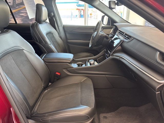 2024 Jeep Grand Cherokee Altitude X photo 12