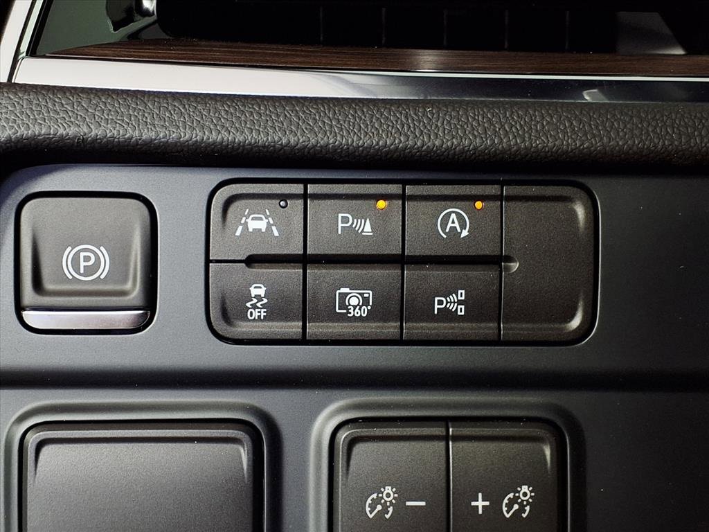 2026 Chevrolet Tahoe LT photo 6